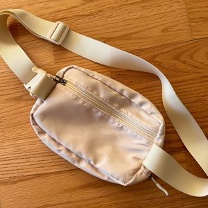 Cream colored belt bag from Amazon